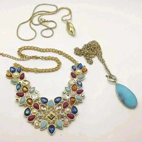 Jewelry bundle of three necklaces - Picture 4 of 8